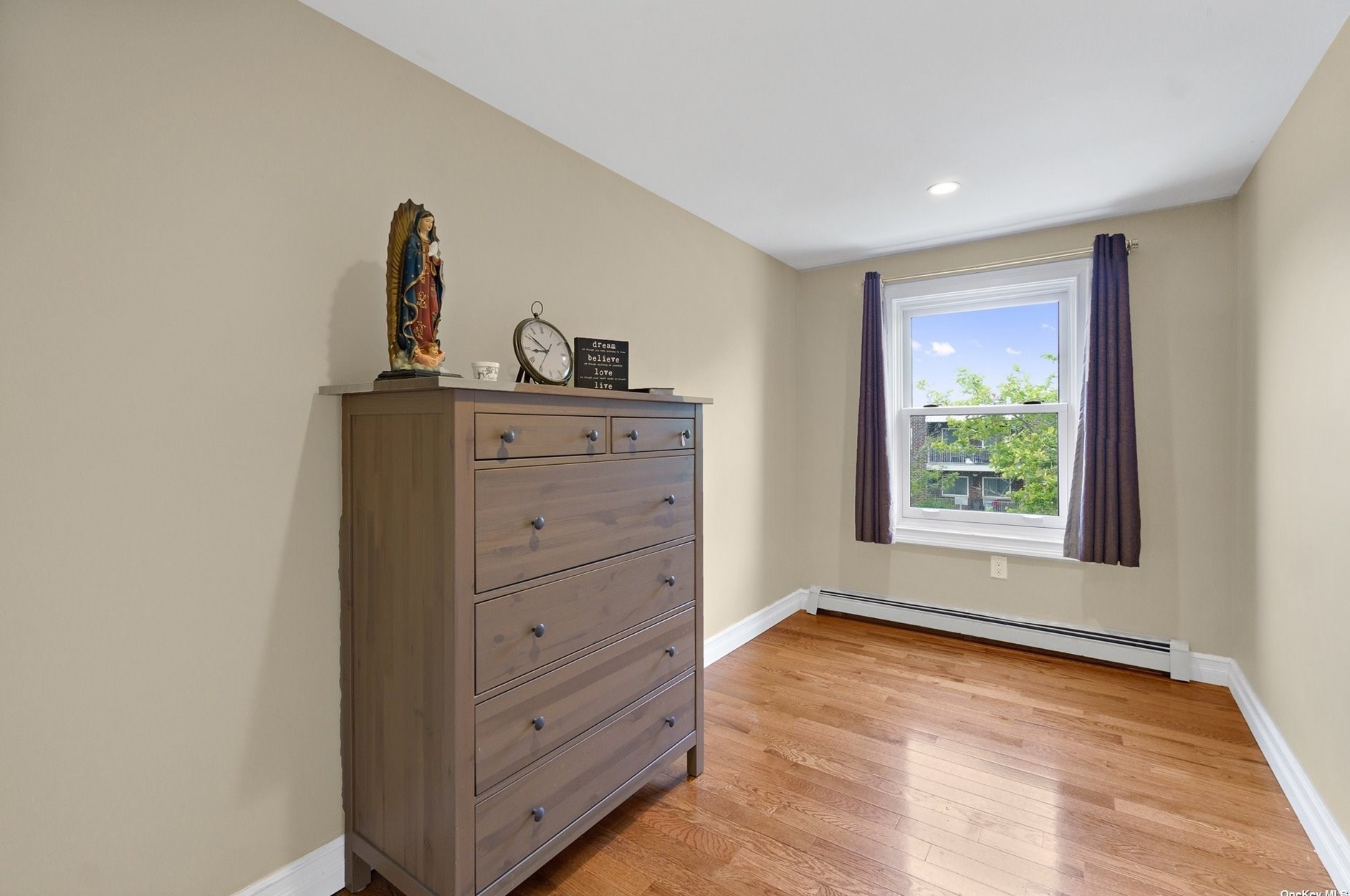 50 Pine St, East Atlantic Beach NY  11561-2115 exterior