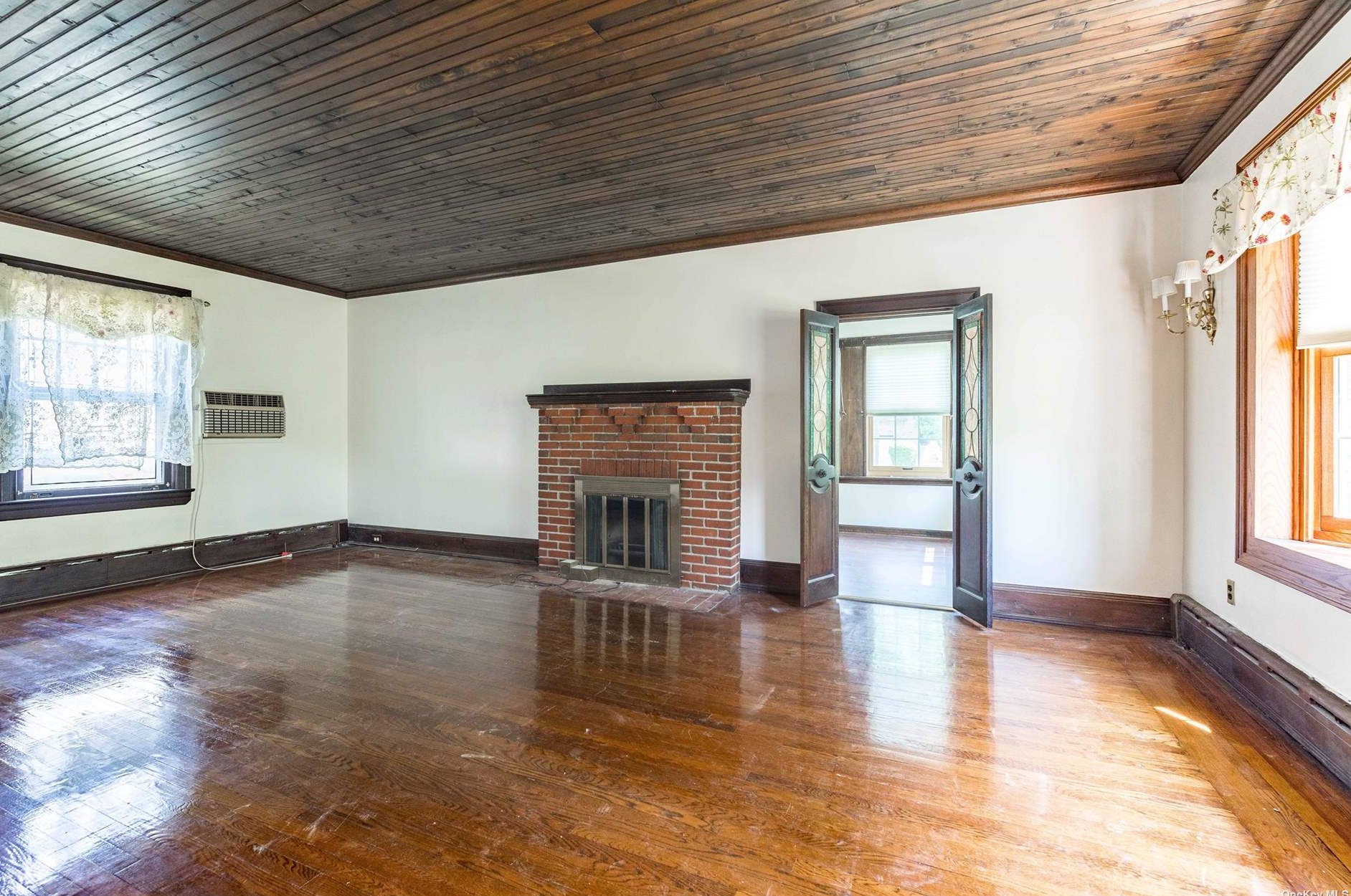 38-14 210th St, Flushing NY  11360-2447 exterior