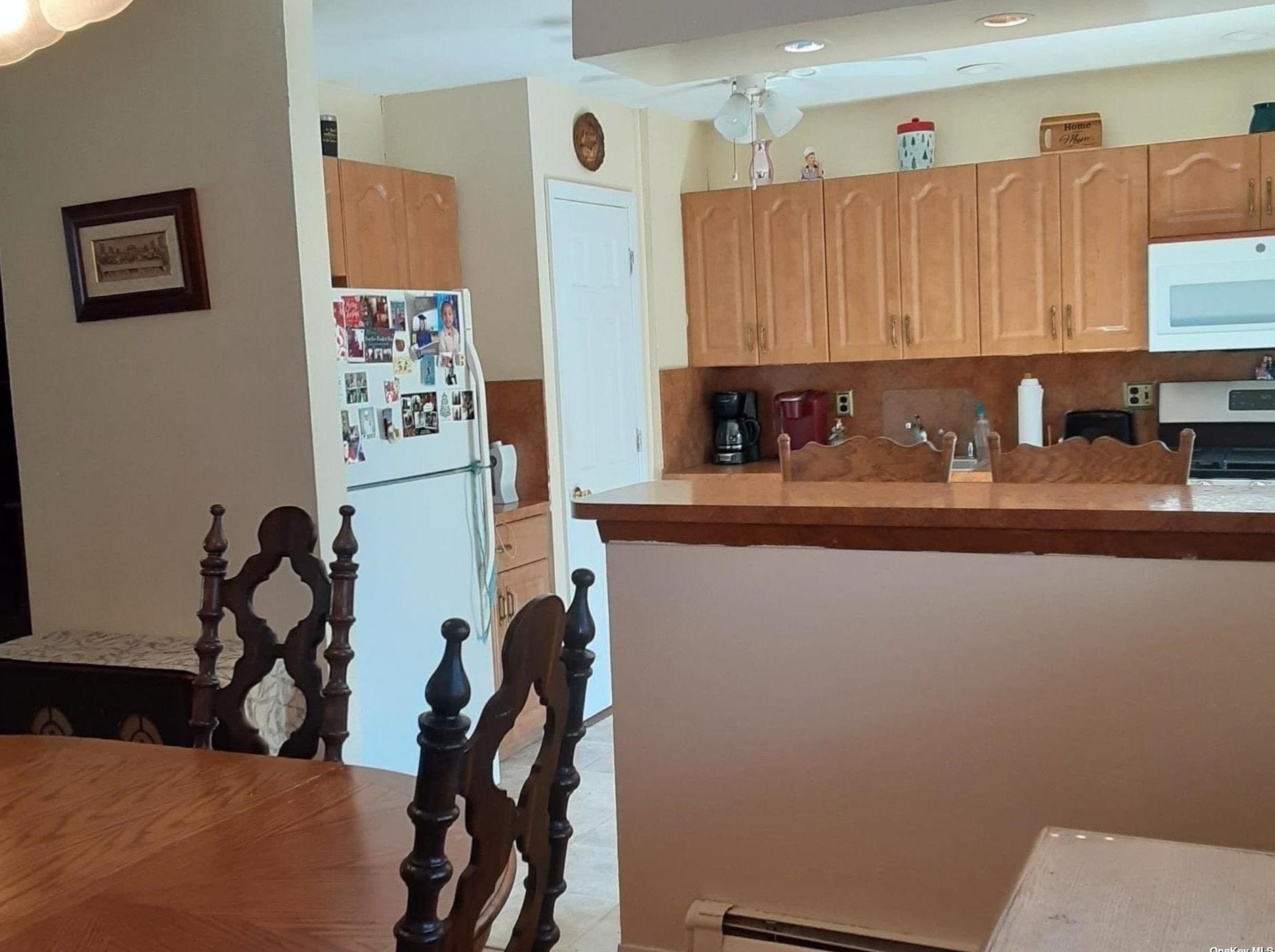 356 Dare Rd, Selden NY  11784-1418 exterior