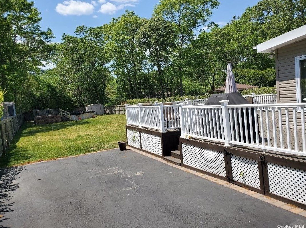 313 Revilo Ave, Smith Point NY 11967-1612 exterior