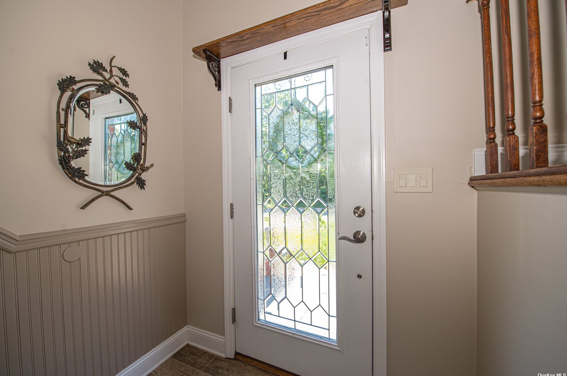 175 New Hwy, Commack NY  11725-4907 exterior