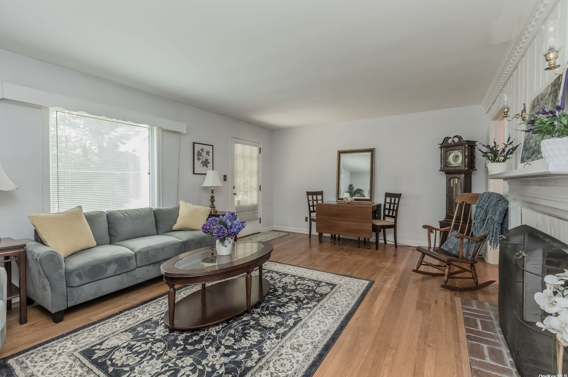 59 Clearview St, Hunt NY  11743-2449 exterior