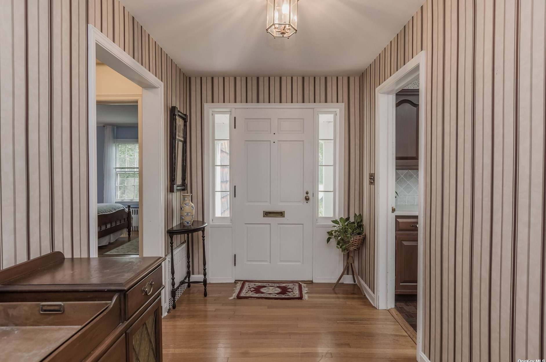 59 Clearview St, Hunt NY  11743-2449 exterior