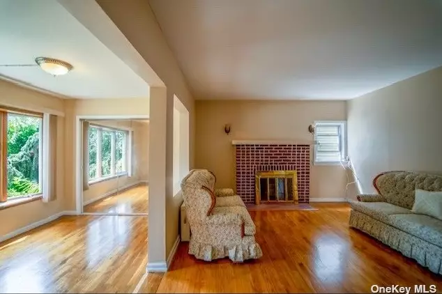 39-02 210th St, Flushing NY  11361-2446 exterior