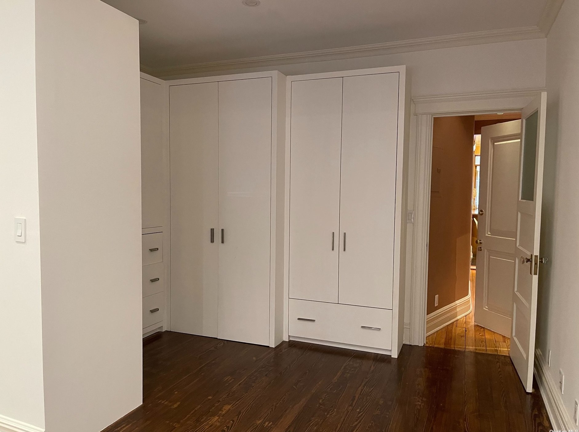 71-38 66th Pl, Flushing NY  11385-6541 exterior