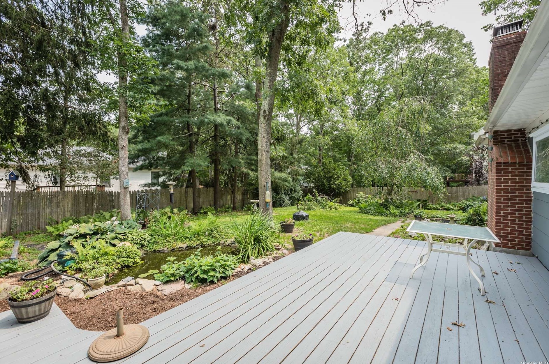 27 Forest Trl, Panamoka NY  11961-2200 exterior