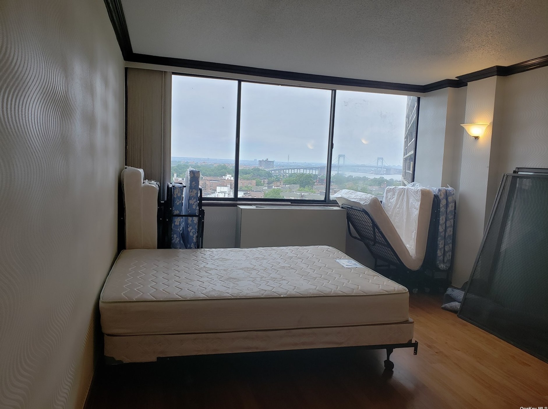 2 Bay Club Dr, Flushing NY  11360-2957 exterior
