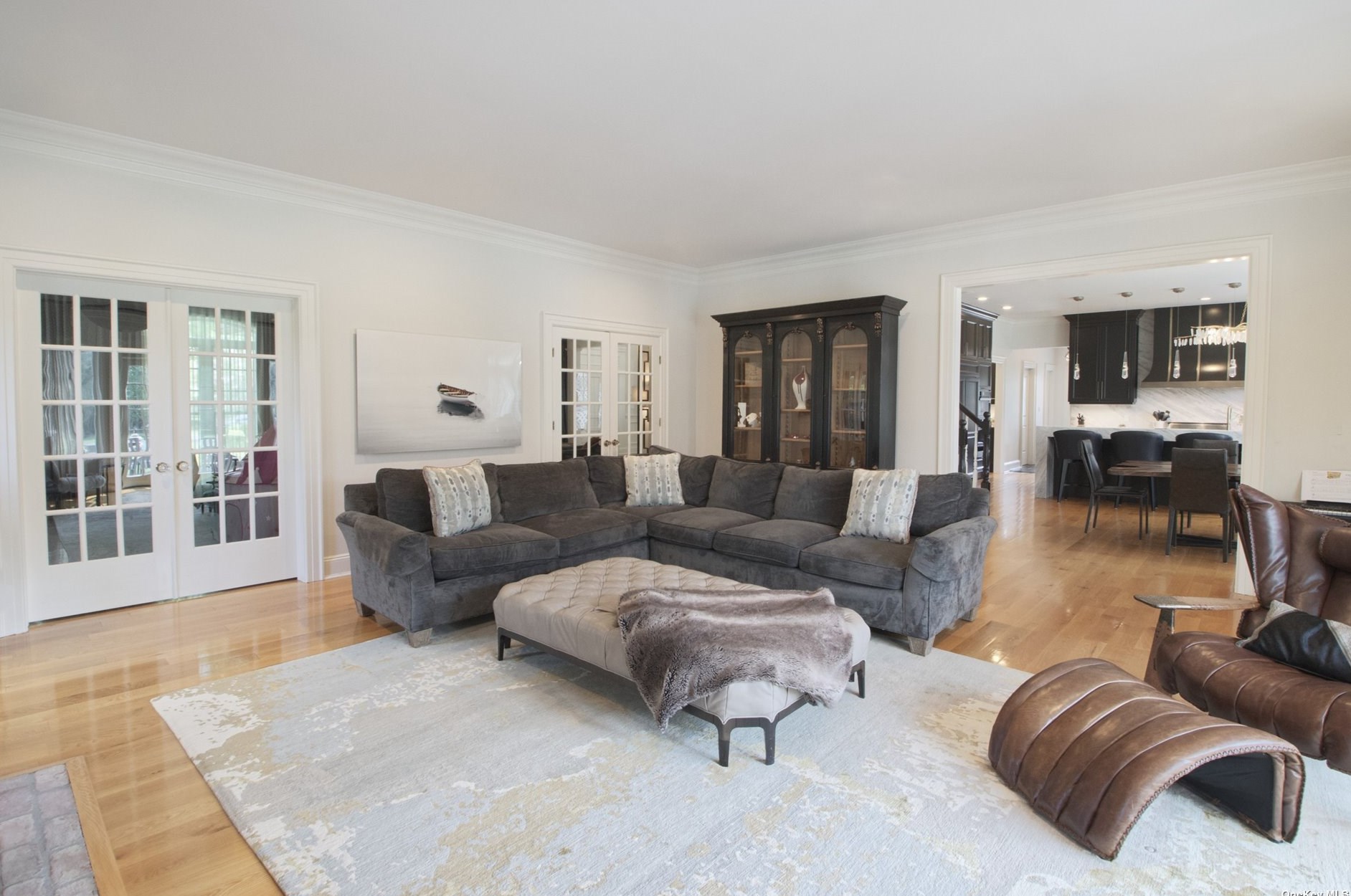 86 5th St, Garden City NY  11530-4410 exterior