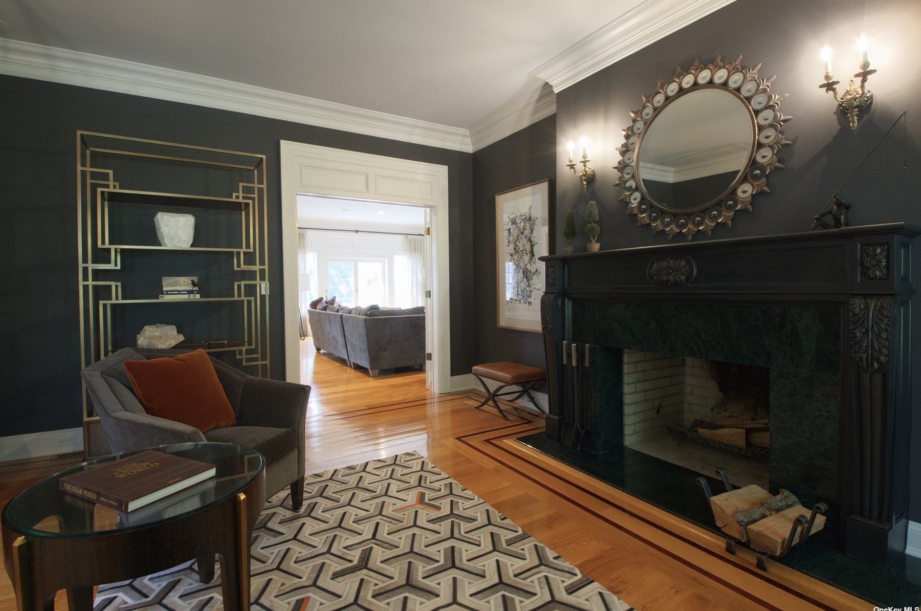 86 5th St, Garden City NY  11530-4410 exterior