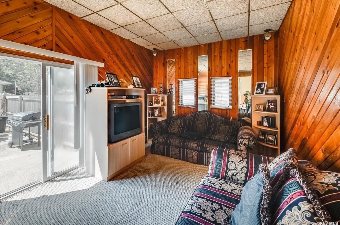 107 Sherman St, Canaan Lake NY  11772-1658 exterior