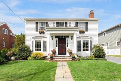 40 S 4th Street - Photo 1
