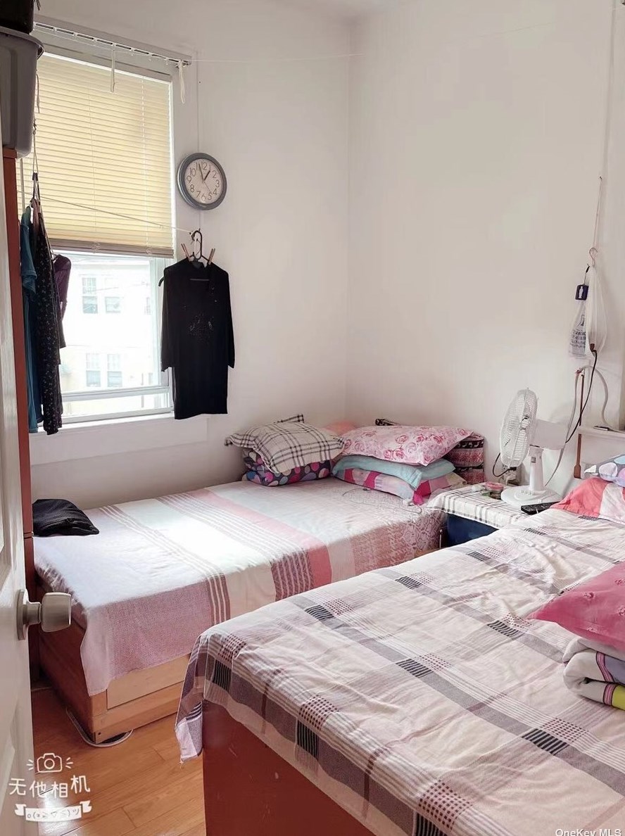 104-45 Alstyne Ave, Flushing NY 11368-2829 exterior