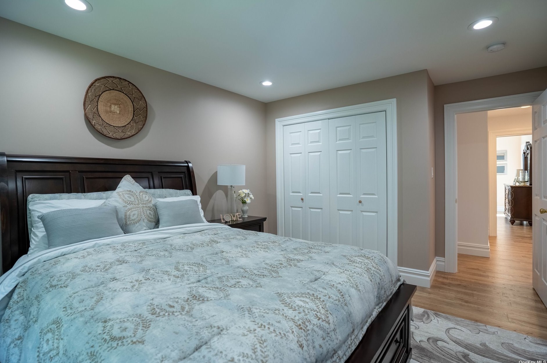 64 Highview Dr, Selden NY  11784-2719 exterior