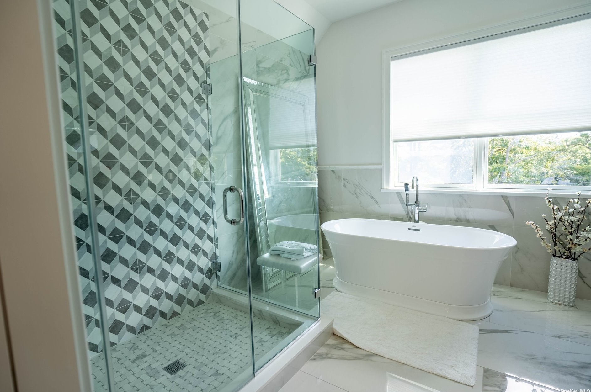 64 Highview Dr, Selden NY  11784-2719 exterior