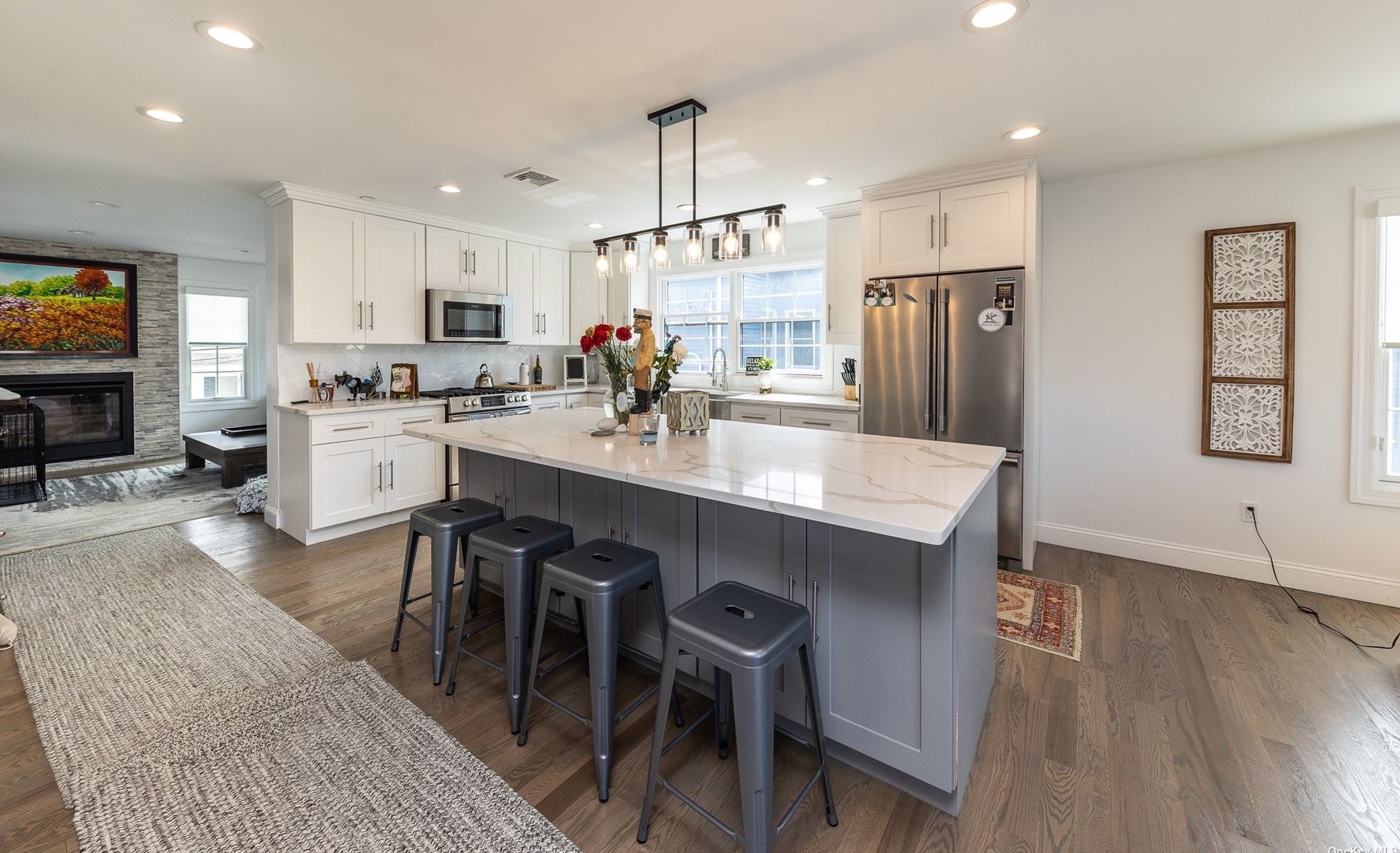 28 Kirkwood St, East Atlantic Beach NY  11561-2611 exterior