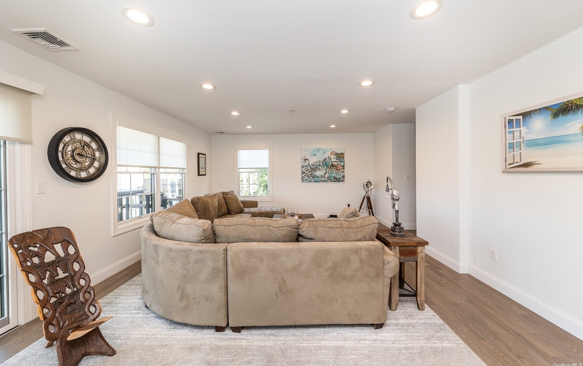 28 Kirkwood St, East Atlantic Beach NY  11561-2611 exterior