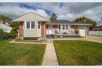 31 Lisa Drive - Photo 1