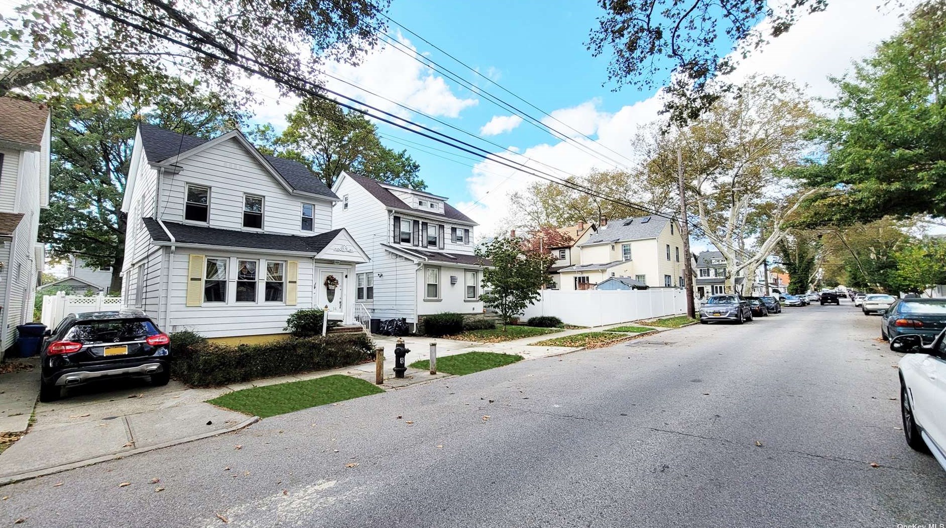 34-14 208th St, Flushing NY exterior