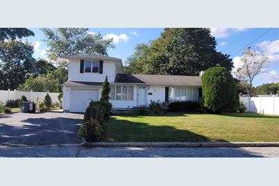 120 Applegate Drive - Photo 1