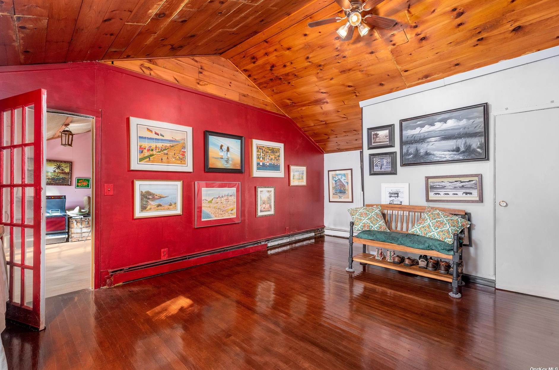 61 Jagger Ln, West Hampton NY  11977-1307 exterior