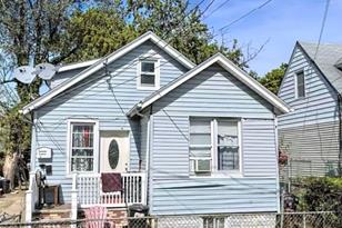 121-27 Benton St - Photo 1