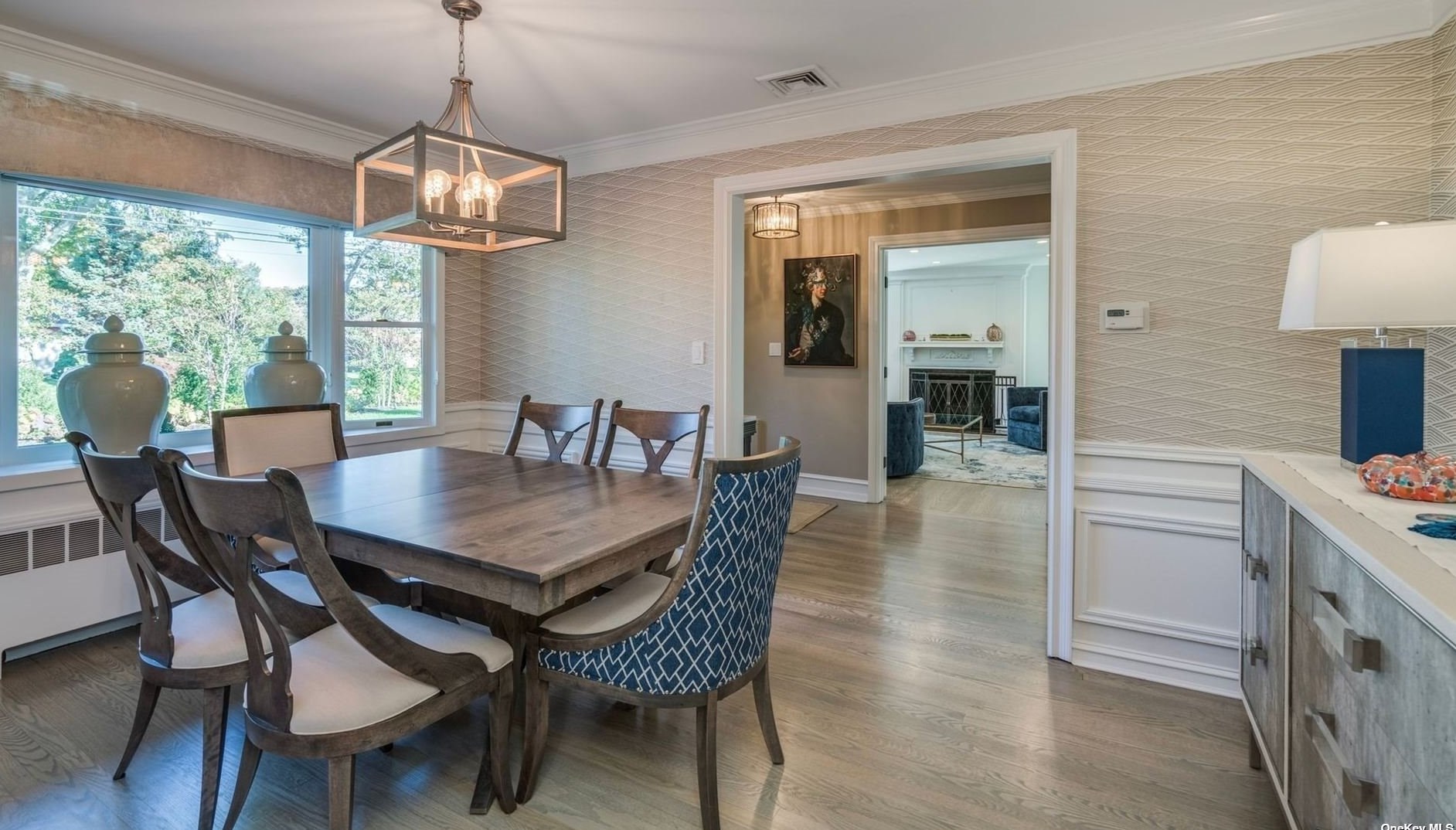 18 Briarcliff Pl, Hunt NY  11743-1826 exterior