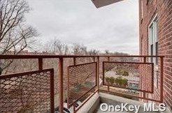 6515 Alderton St, Flushing NY 11374-5052 exterior