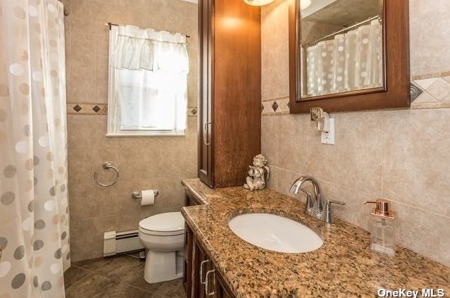 34 Cornell Ave, Hicksville NY 11801-5607 exterior