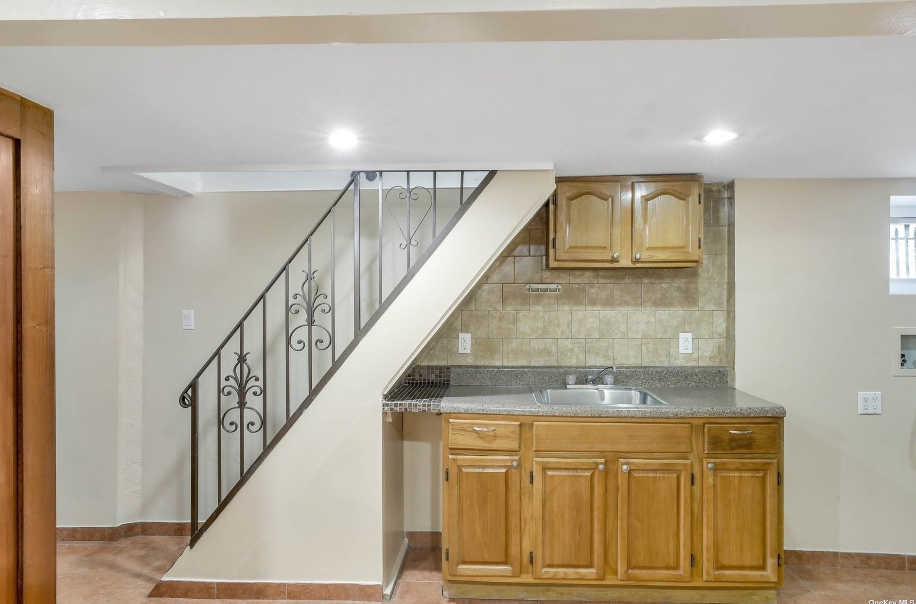 51-69 72nd Pl, Flushing NY exterior