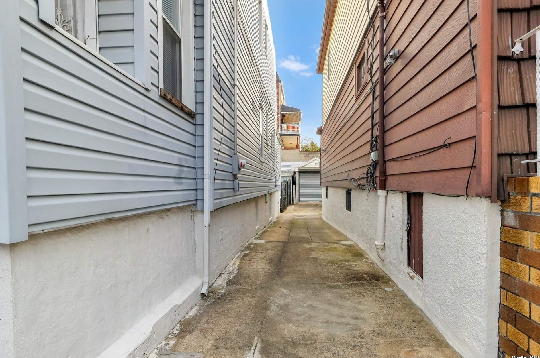 51-69 72nd Pl, Flushing NY exterior