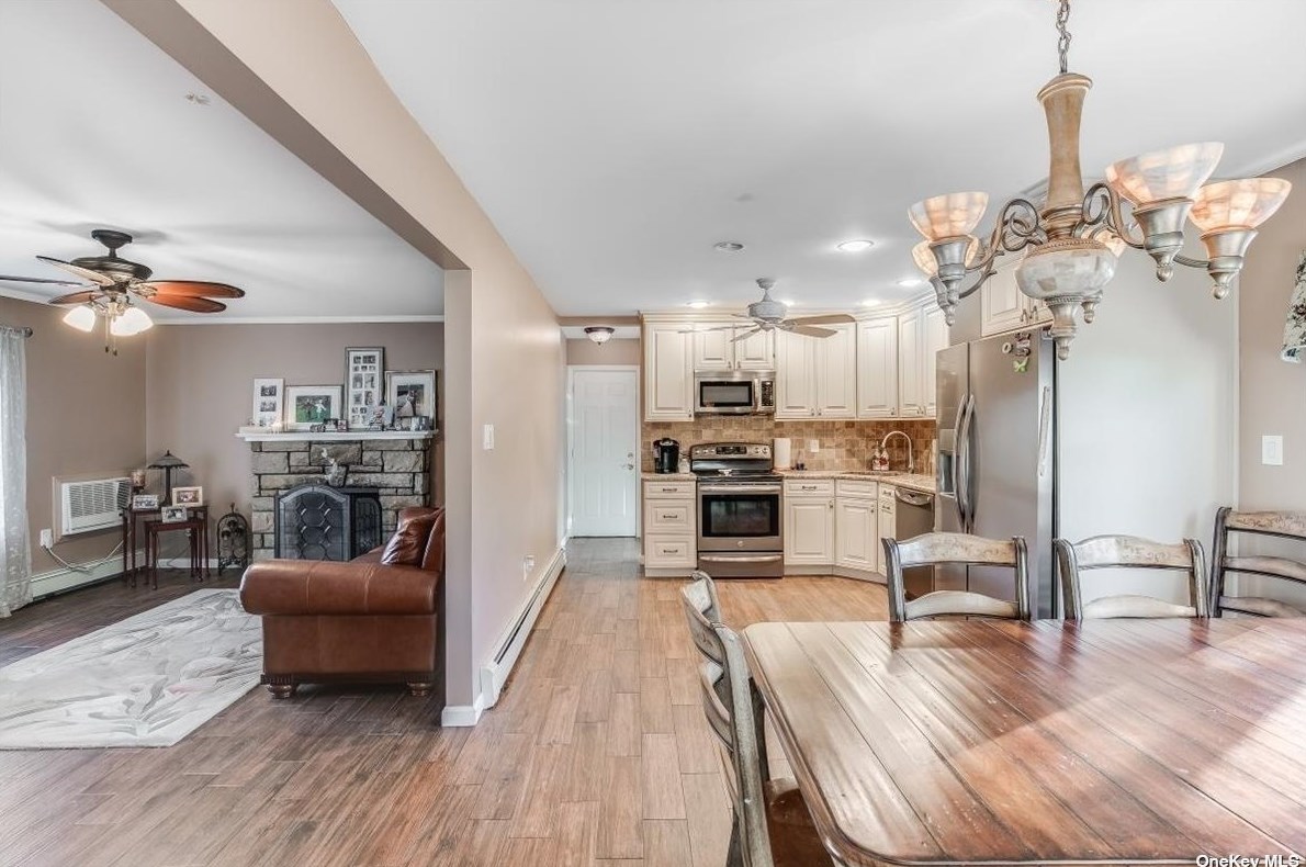 33 Nearwater Ave, East Massapequa NY  11758-8438 exterior