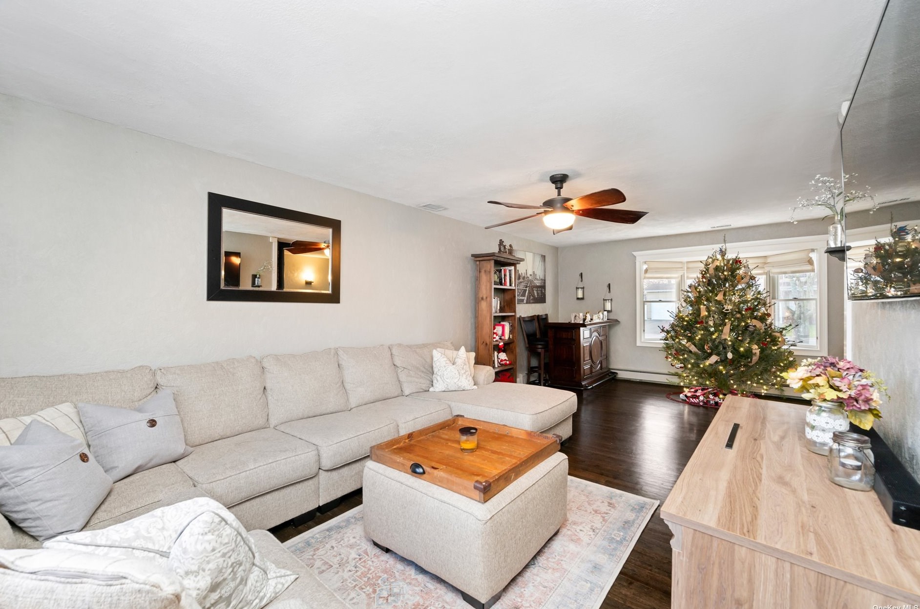 65 Creighton Ave, Hauppauge NY 11779-4445 exterior