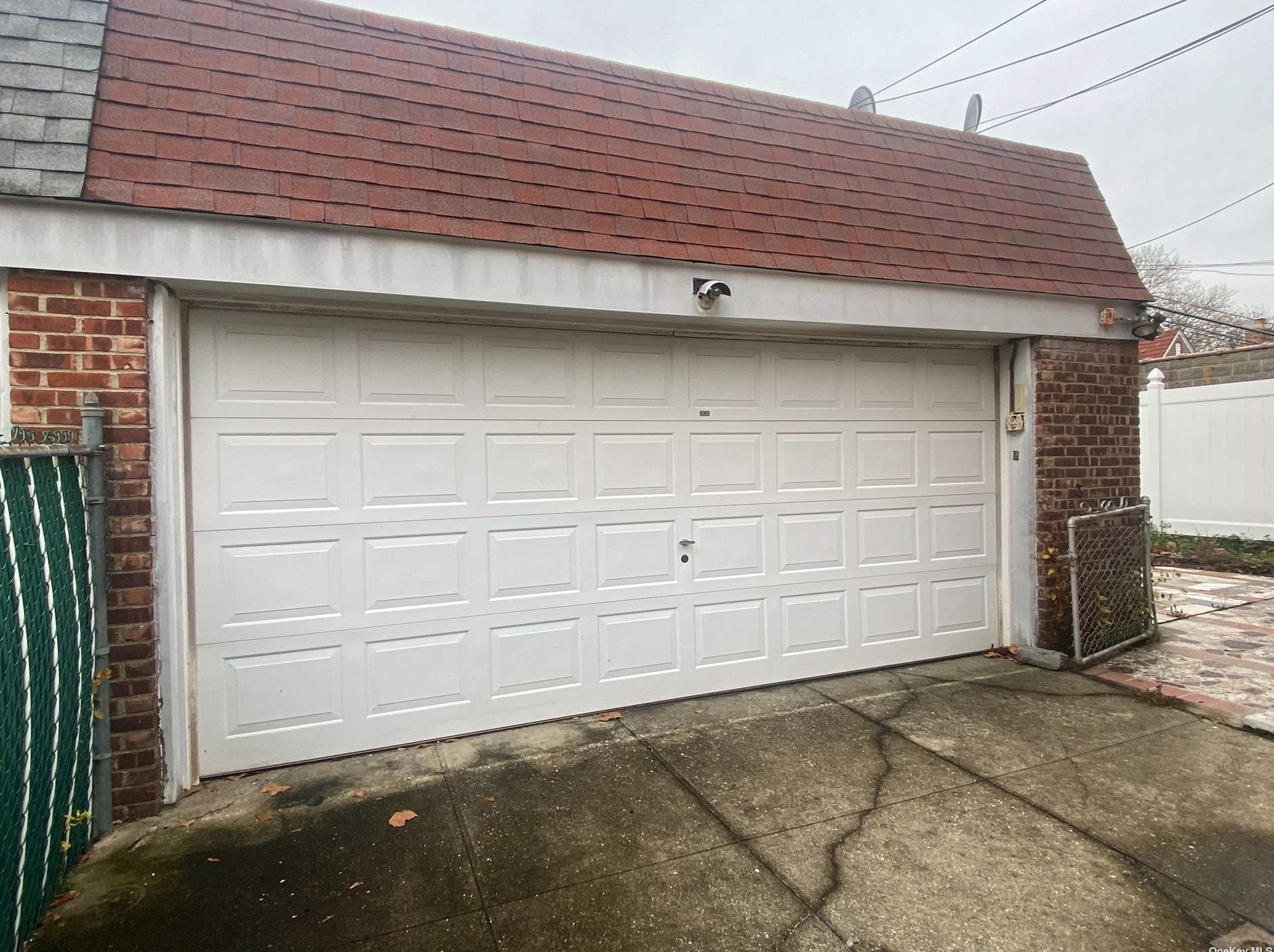 73-60 198 St, Flushing NY exterior