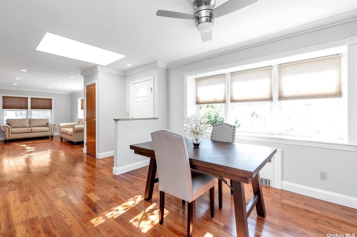 501 Lincoln Blvd, East Atlantic Beach NY  11561-2340 exterior