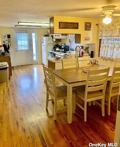 2 Hanson Way, Coram NY  11727-1803 exterior