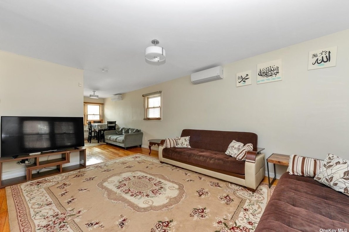 98-12 25th Ave, Flushing NY  11377-7801 exterior
