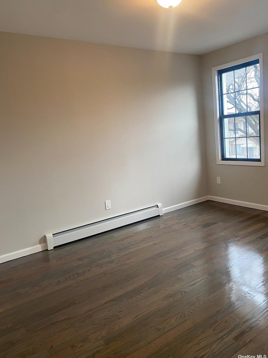 31-14 94th St, Flushing NY  11369-1105 exterior