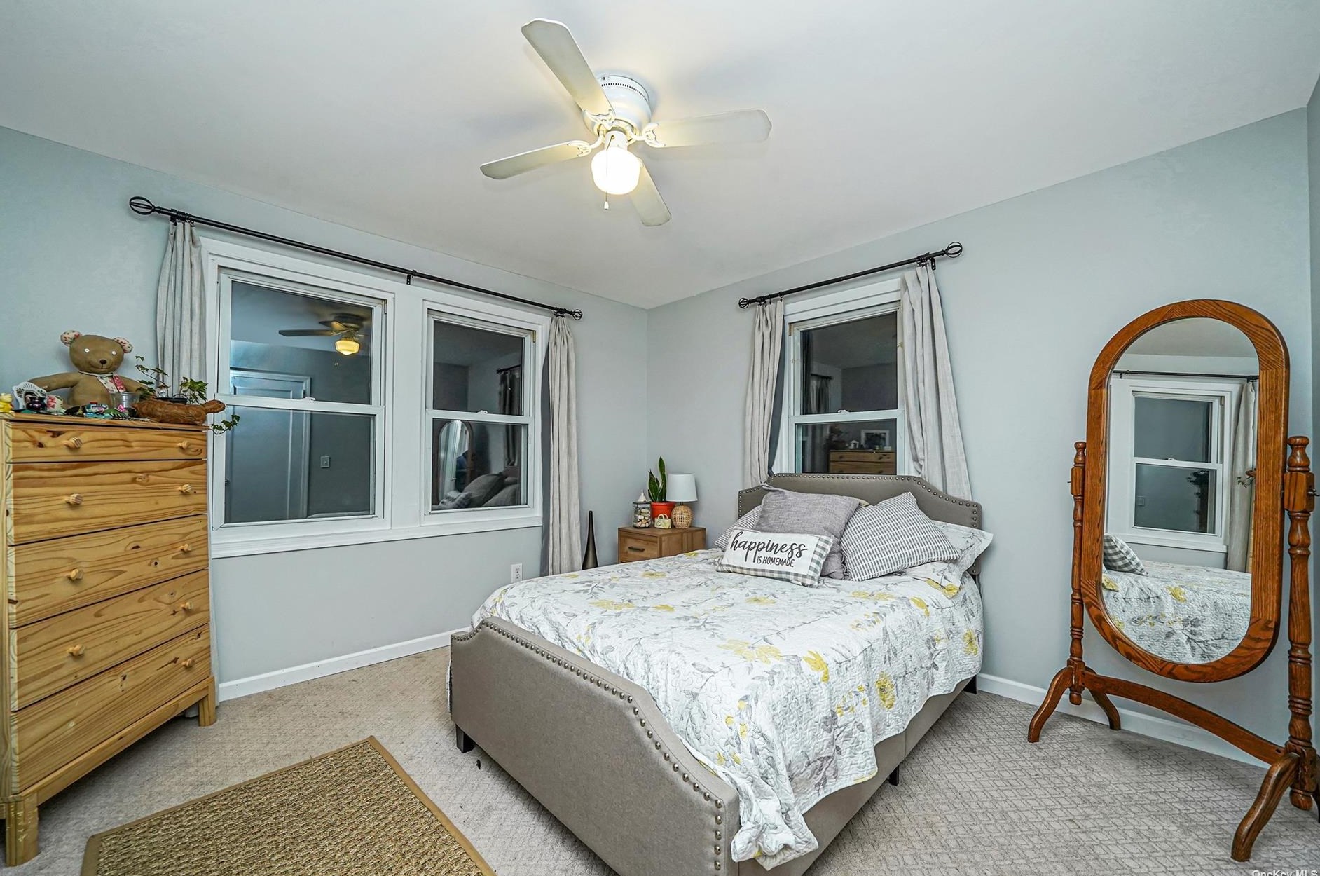 1 Shannon Blvd, Yaphank NY  11980-1601 exterior