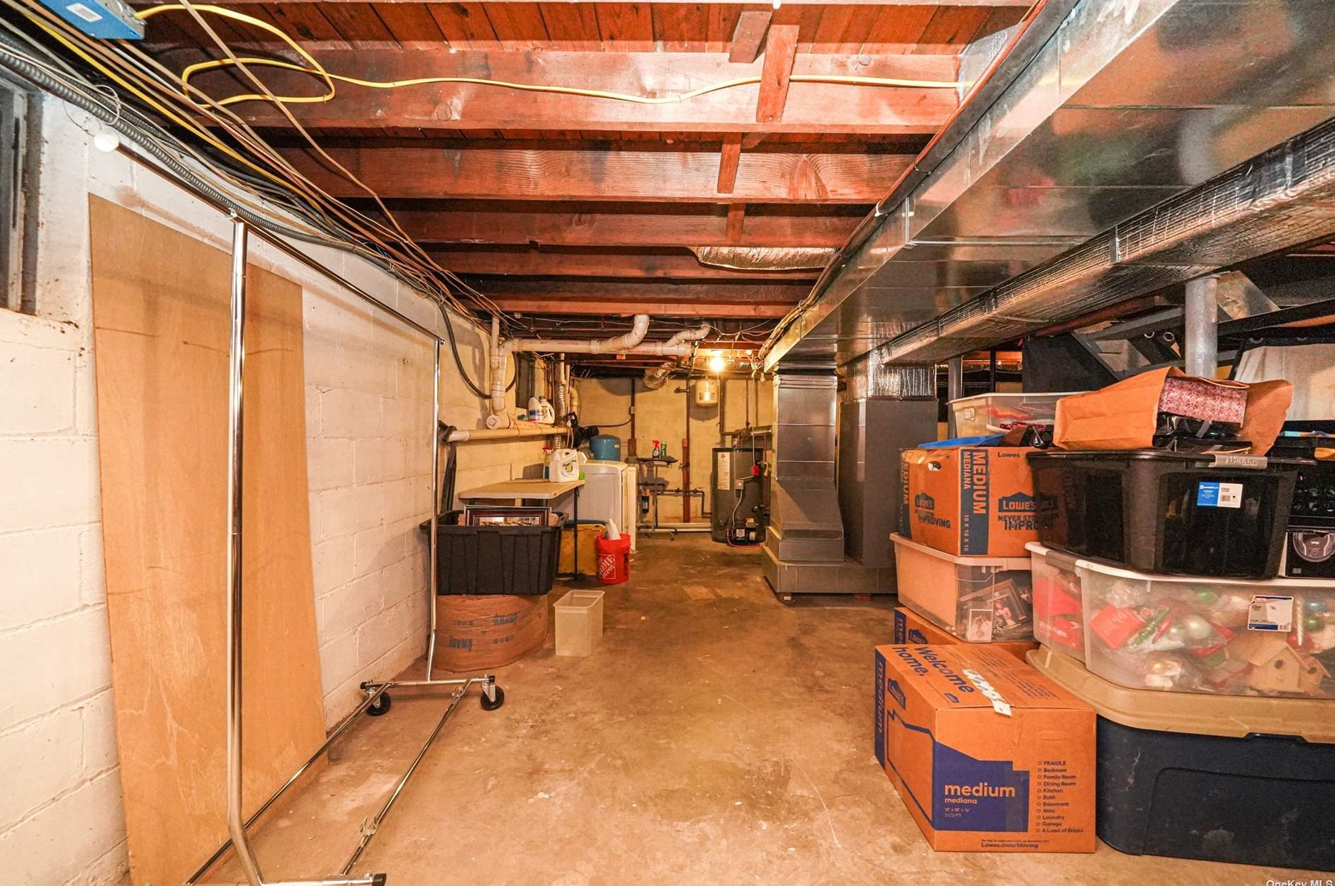 1 Shannon Blvd, Yaphank NY  11980-1601 exterior