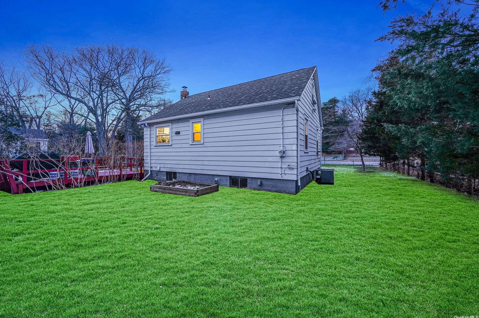 1 Shannon Blvd, Yaphank NY  11980-1601 exterior