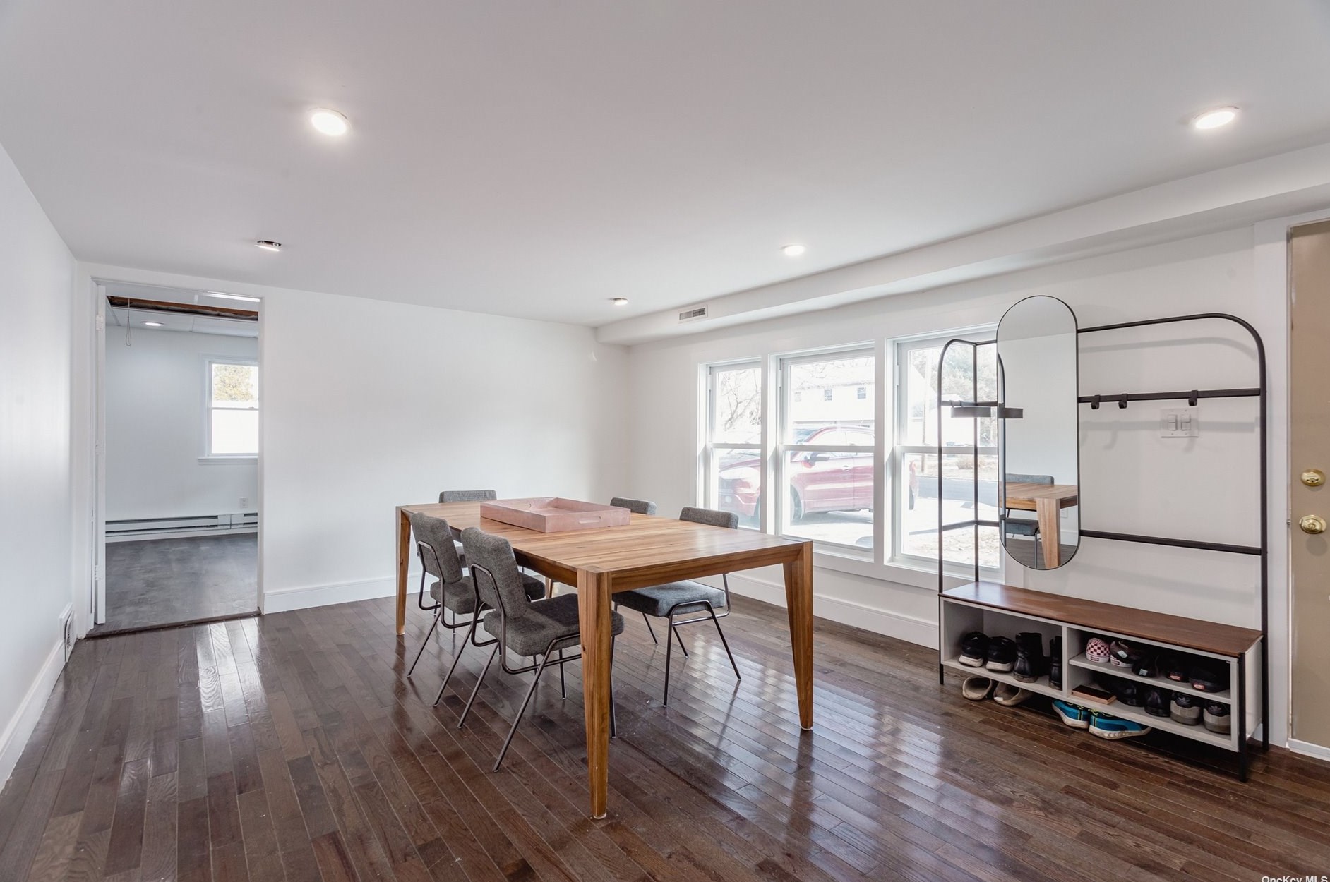 3 Huron St, Prt Jefferson Station NY  11776-4307 exterior