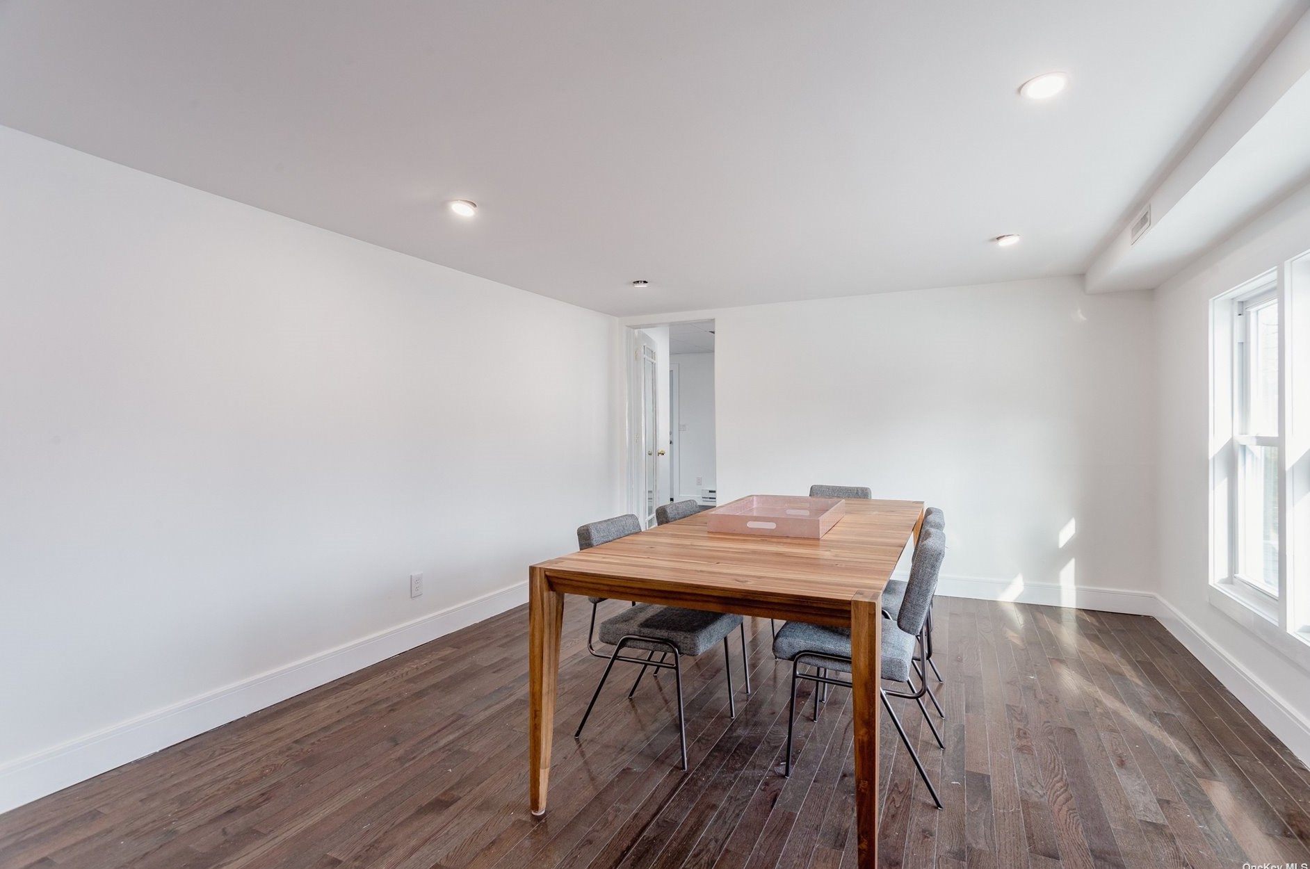 3 Huron St, Prt Jefferson Station NY  11776-4307 exterior