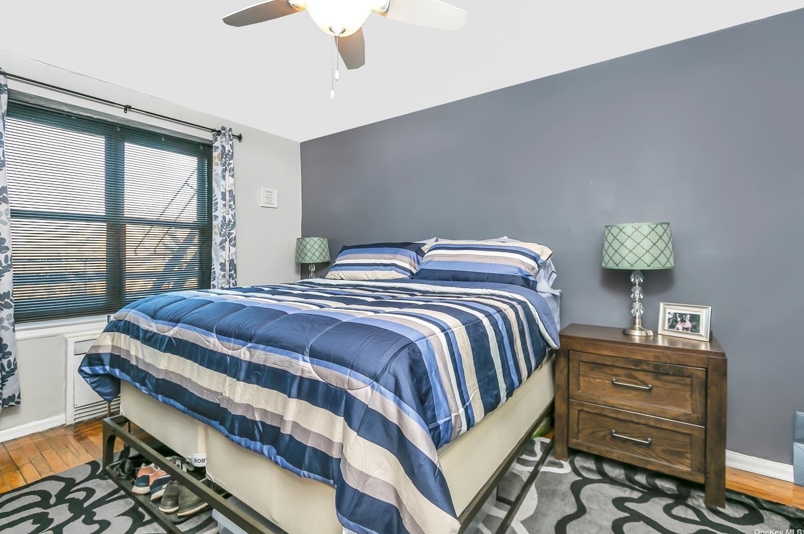 75-25 210th St, Flushing NY  11364-2446 exterior