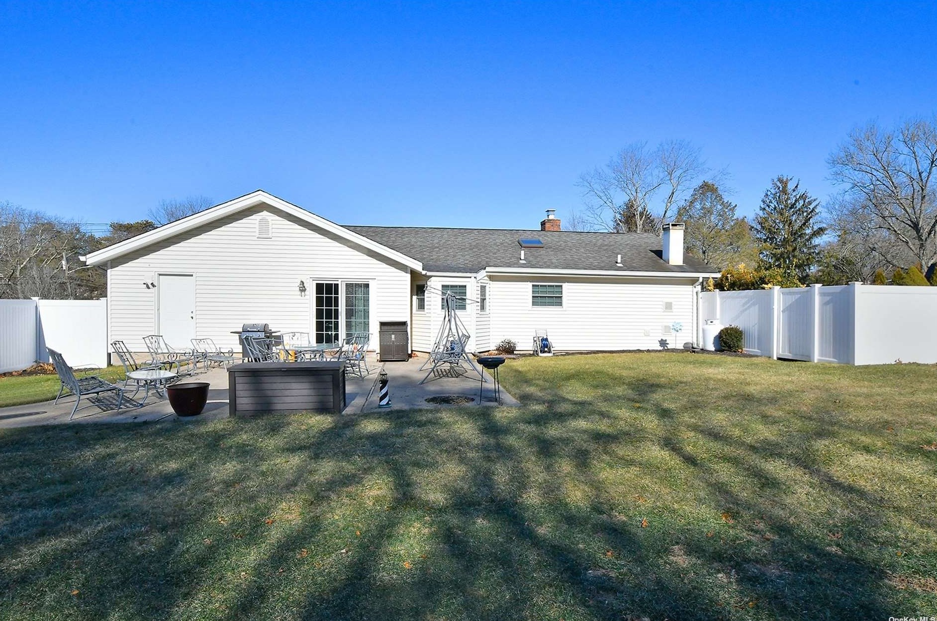 22 Virginia Dr, Gordon Heights NY  11763-4017 exterior