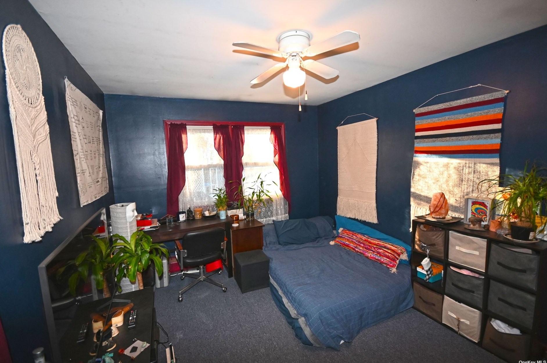 14 Oakcrest Ave, Middle Island NY  11953-1413 exterior