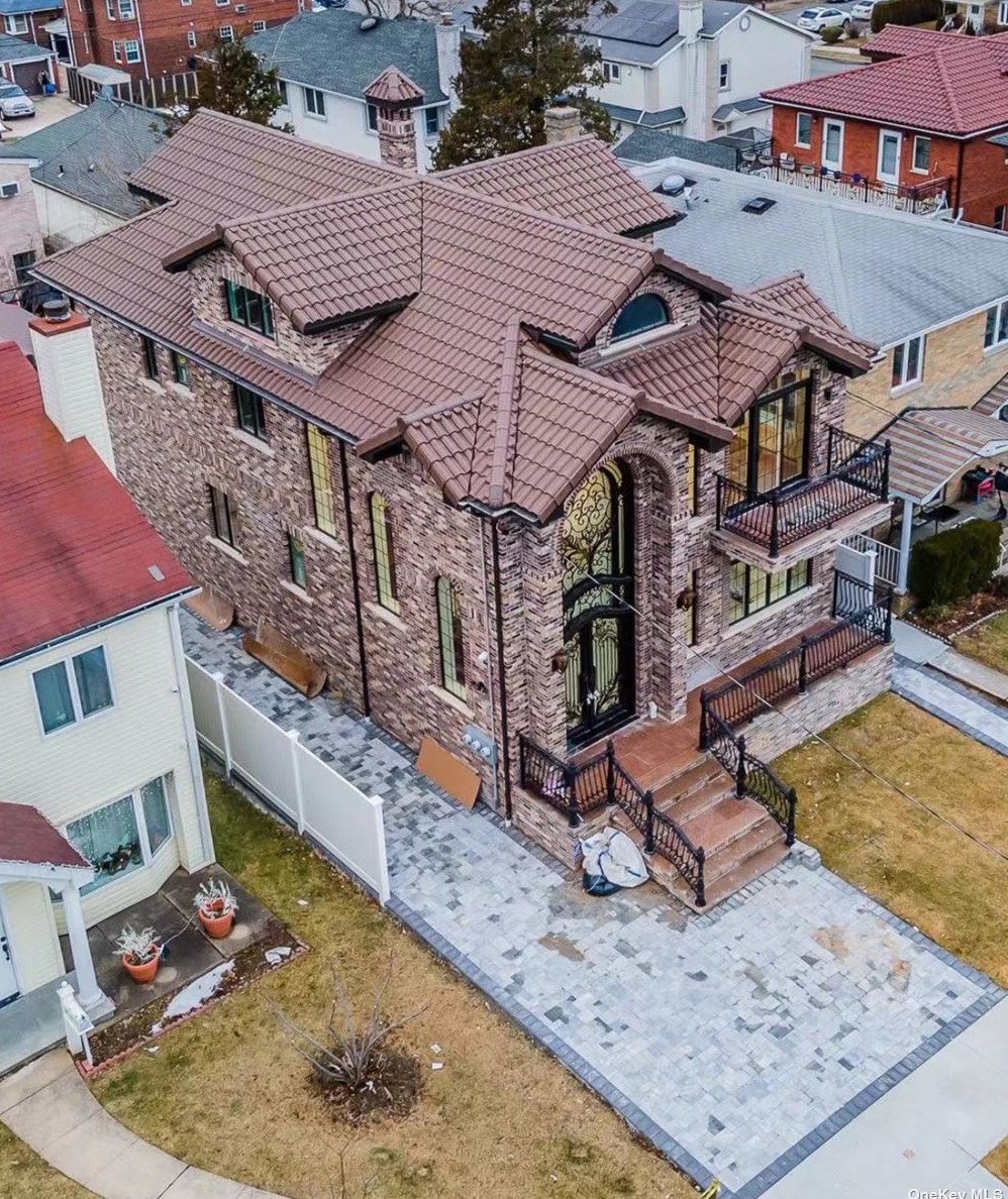 64-18 230th St, Flushing NY  11364-1517 exterior