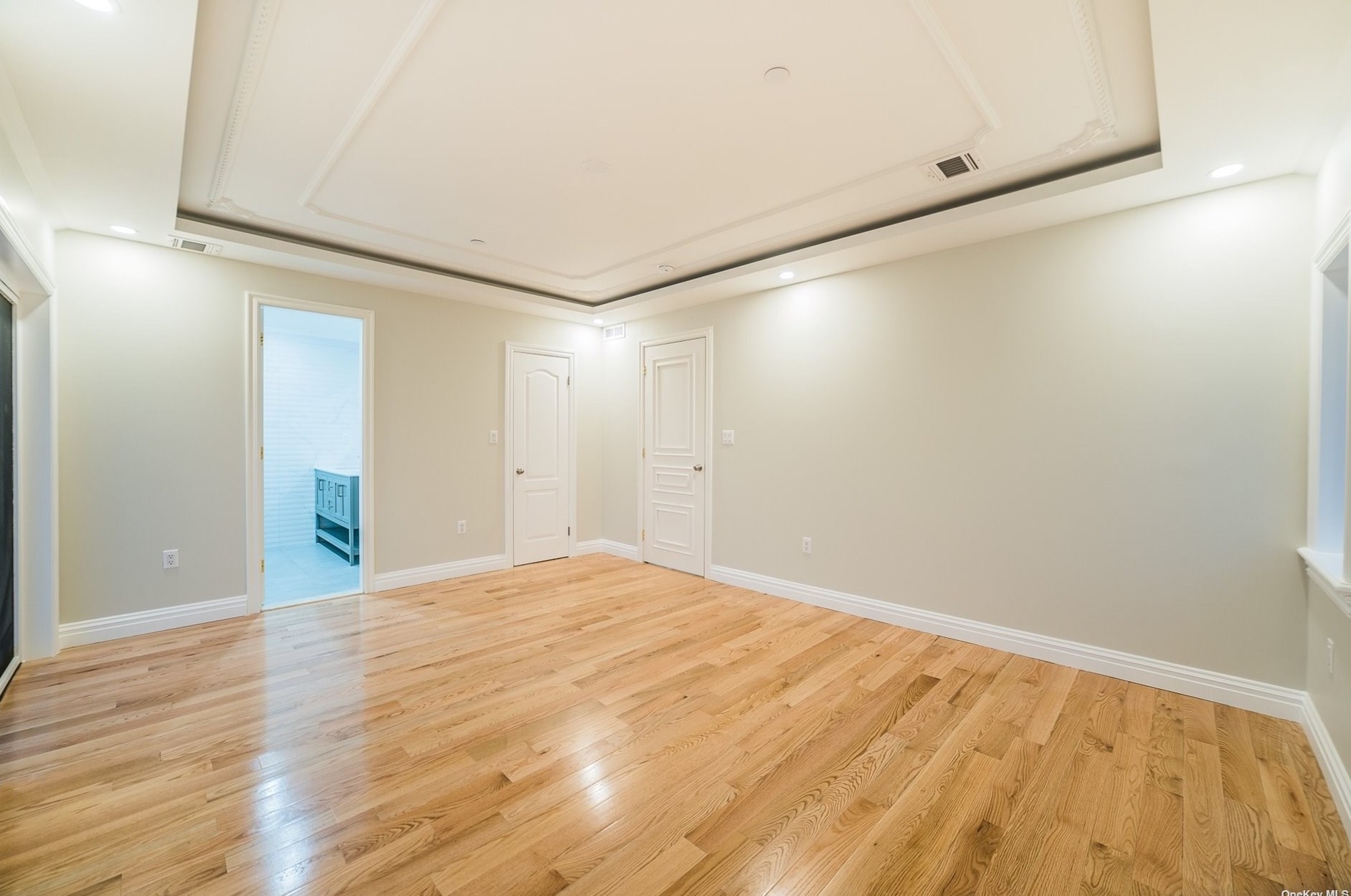 64-18 230th St, Flushing NY  11364-1517 exterior