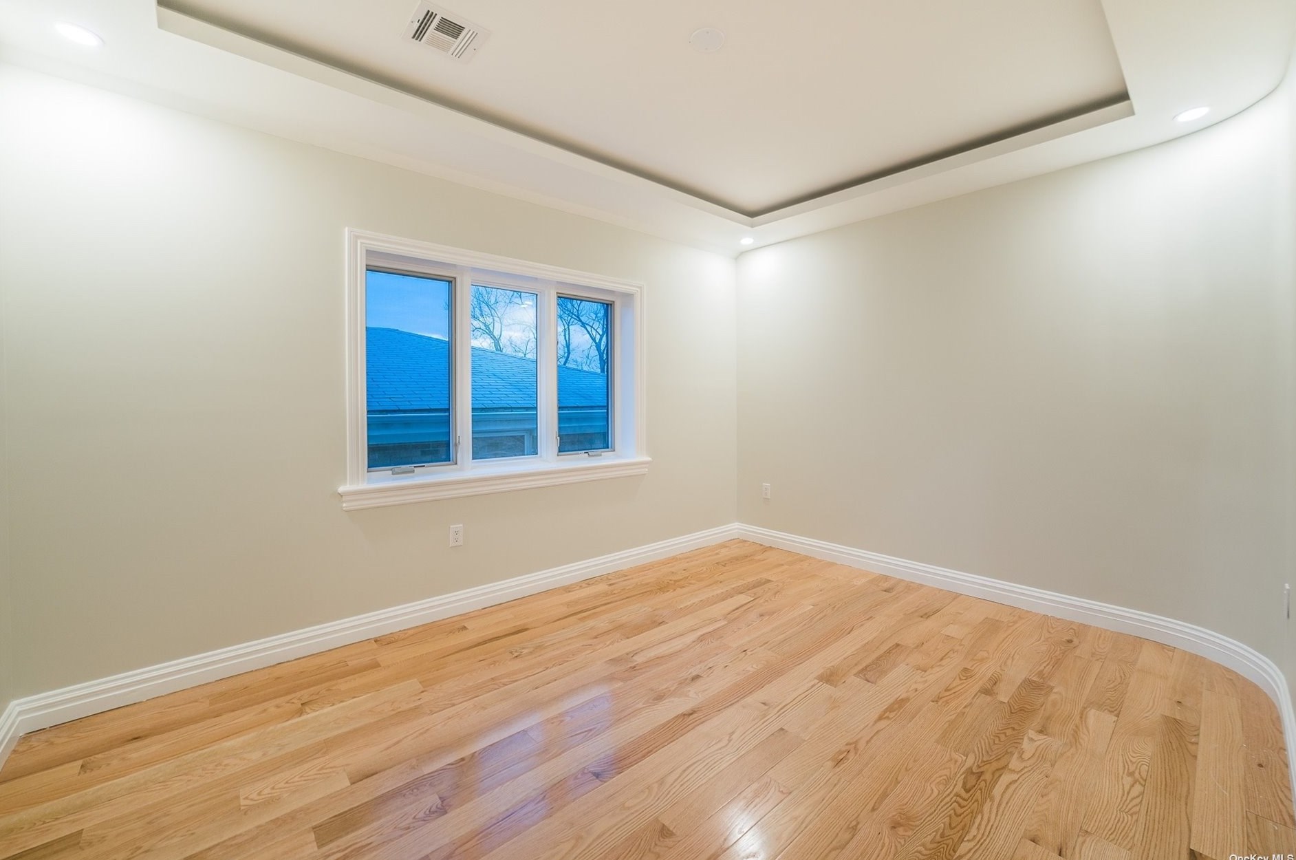 64-18 230th St, Flushing NY  11364-1517 exterior