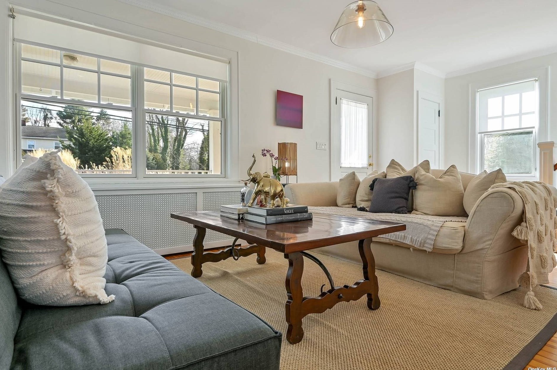 65 Main St, Hunt NY 11743-2919 exterior