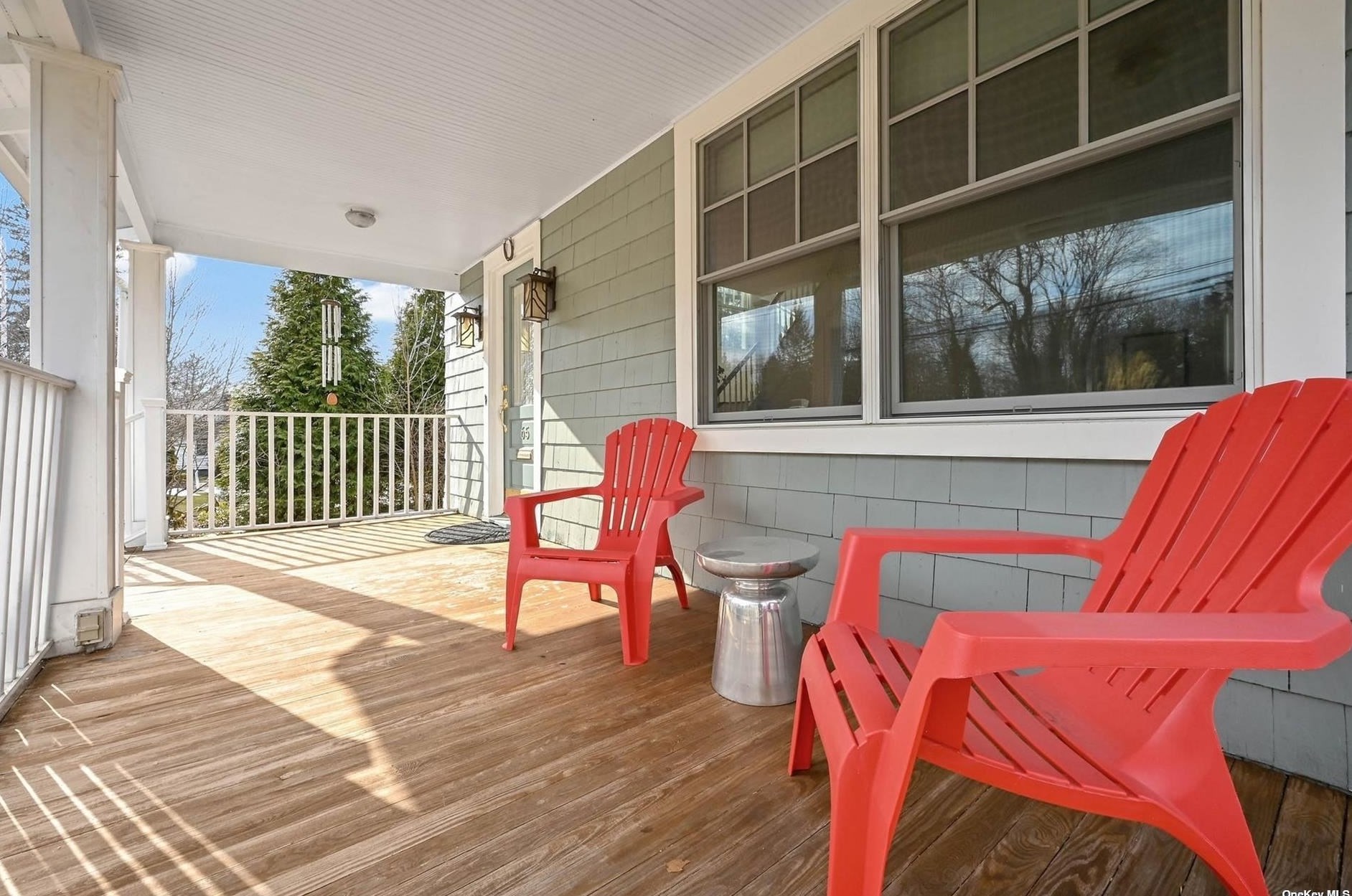 65 Main St, Hunt NY  11743-2812 exterior